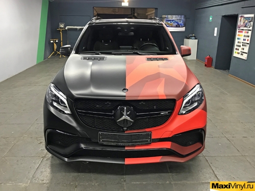 Красный камуфляж на Mercedes-Benz GLE AMG